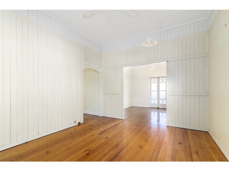 112 John St, Rosewood QLD 4340