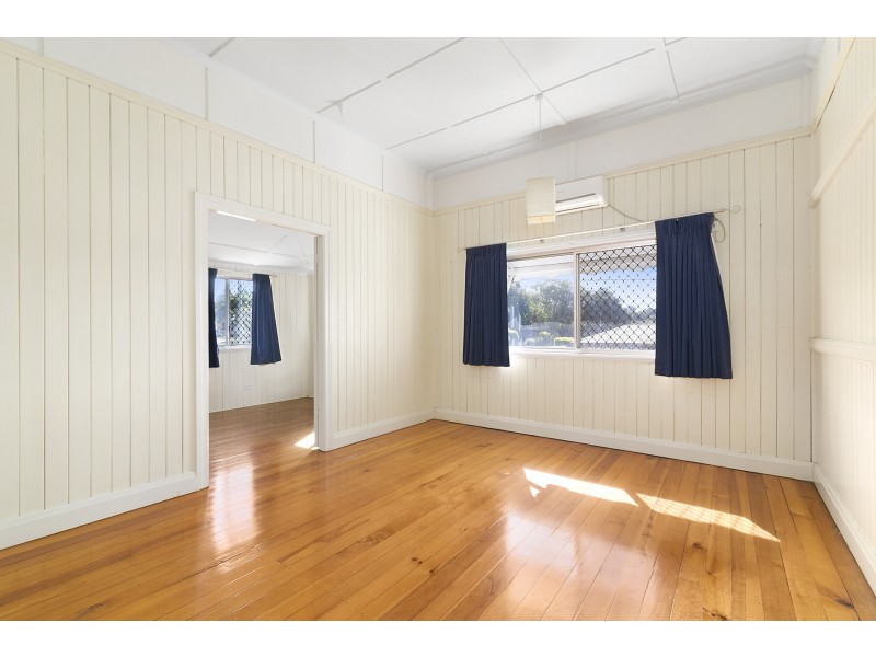 112 John St, Rosewood QLD 4340