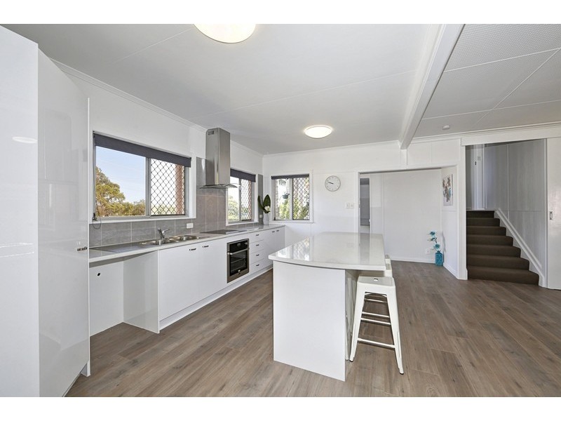 309 Torquay Terrace, Torquay QLD 4655
