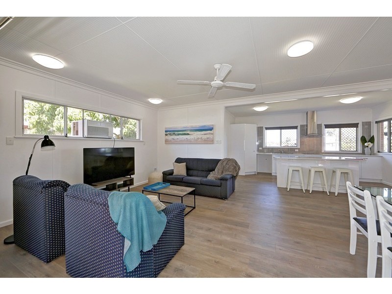 309 Torquay Terrace, Torquay QLD 4655