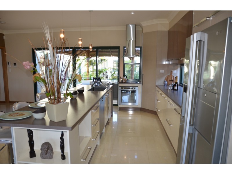 52 Britannia Parade, Hindmarsh Island SA 5214