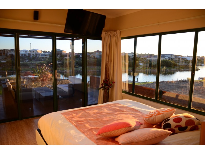 52 Britannia Parade, Hindmarsh Island SA 5214