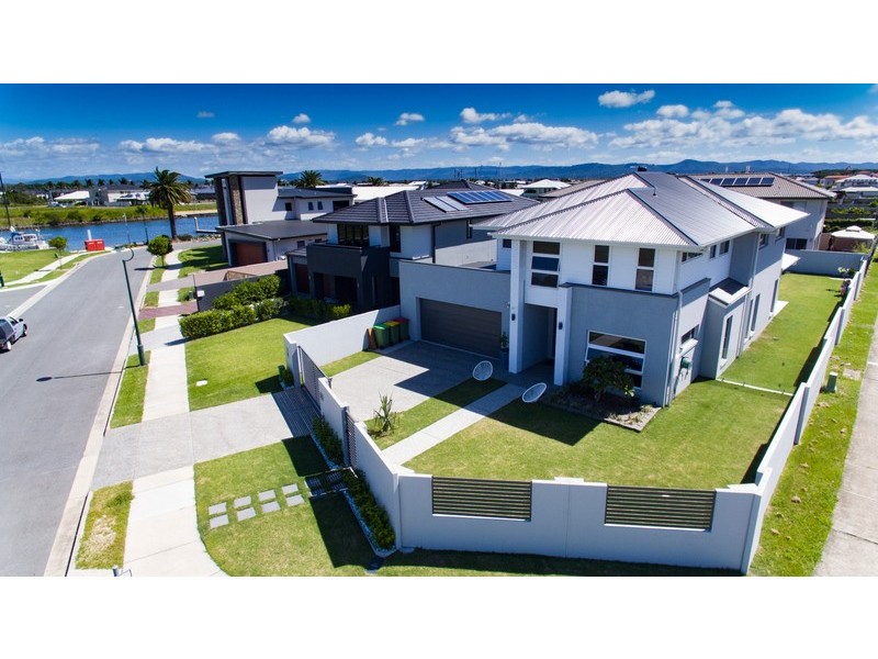 Hope Island QLD 4212