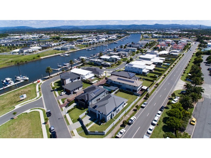 Hope Island QLD 4212