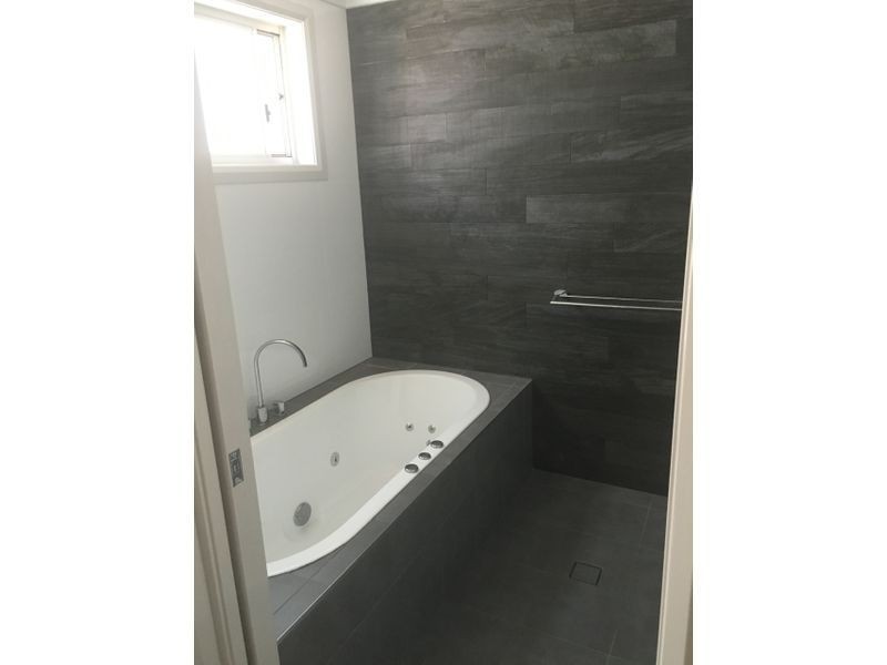 8B Oliver Street, Tamworth NSW 2340