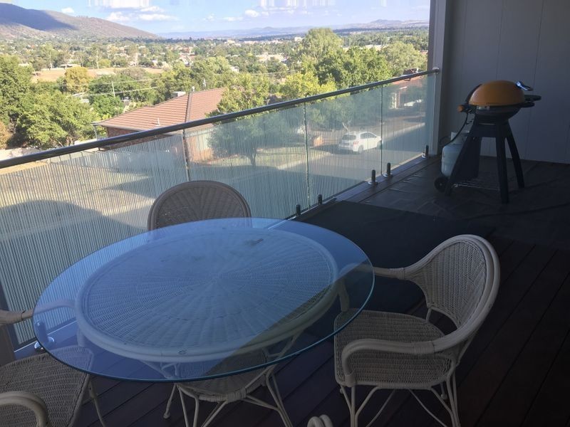 8B Oliver Street, Tamworth NSW 2340