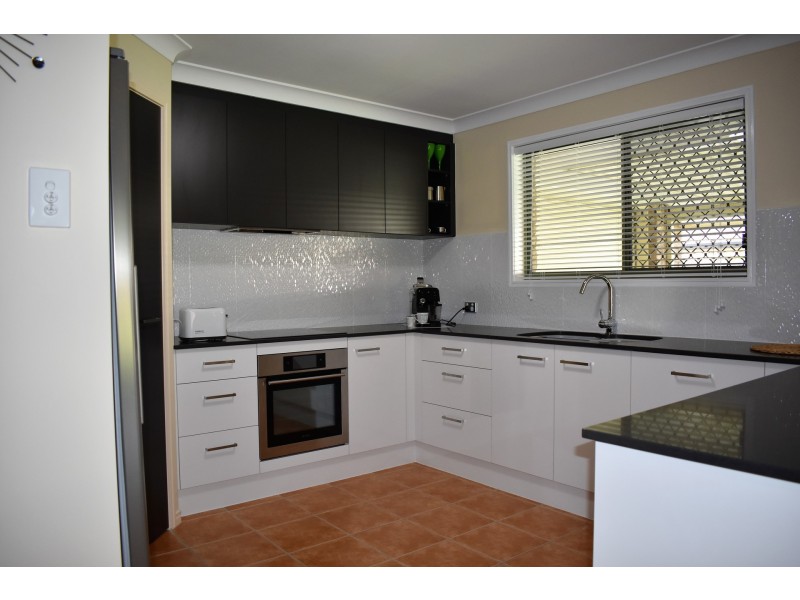 6 Carlisle Street, Caloundra West QLD 4551