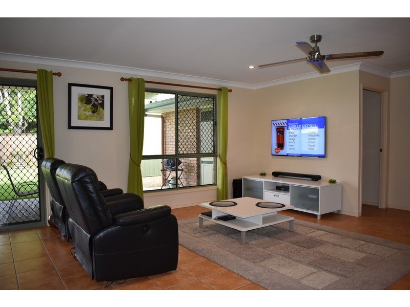 6 Carlisle Street, Caloundra West QLD 4551