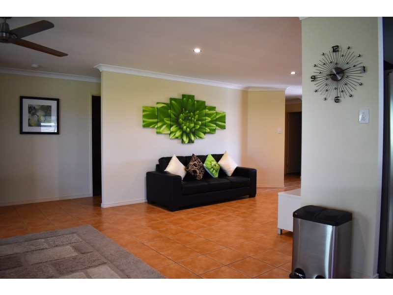 6 Carlisle Street, Caloundra West QLD 4551