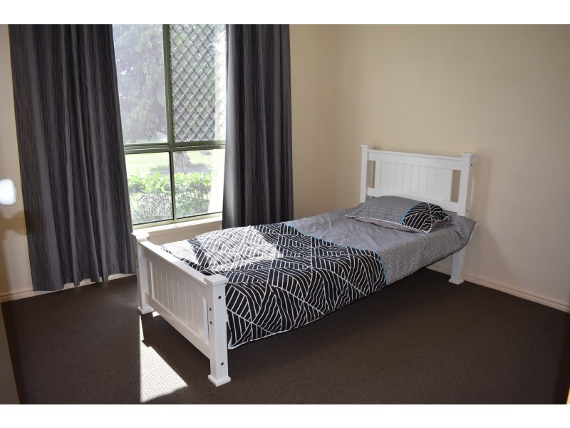 6 Carlisle Street, Caloundra West QLD 4551