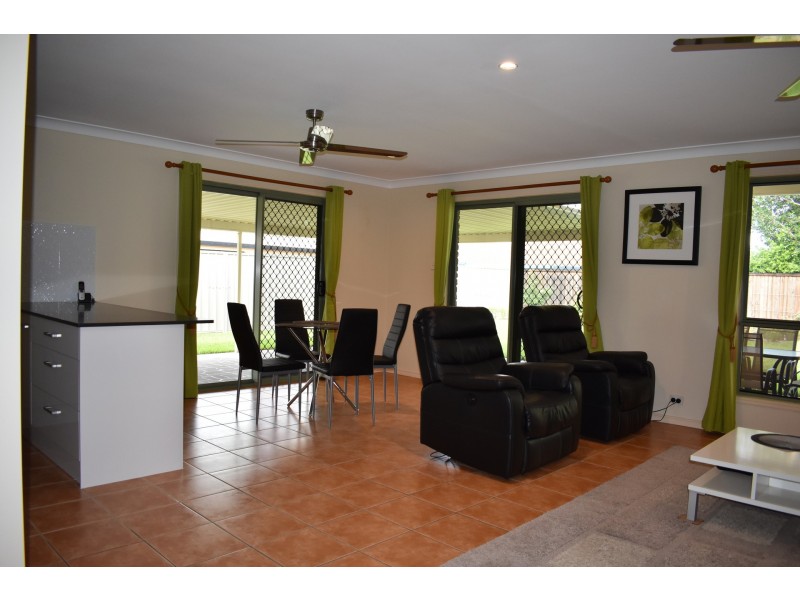 6 Carlisle Street, Caloundra West QLD 4551