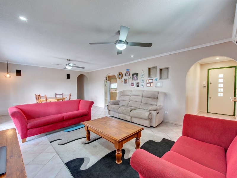 7 Alawoona street, Redbank Plains QLD 4301
