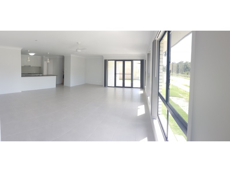 87 Cod Circuit, Bongaree QLD 4507