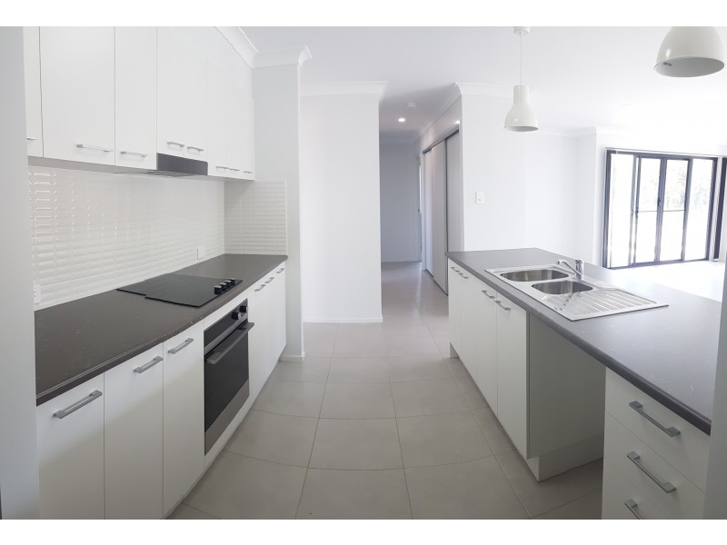 87 Cod Circuit, Bongaree QLD 4507