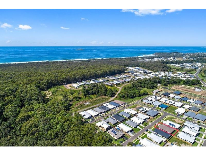 9 Water Vine St, Sapphire Beach NSW 2450