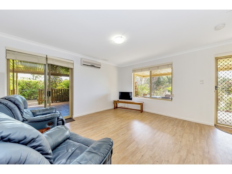 1A Skua Court, Halls Head WA 6210