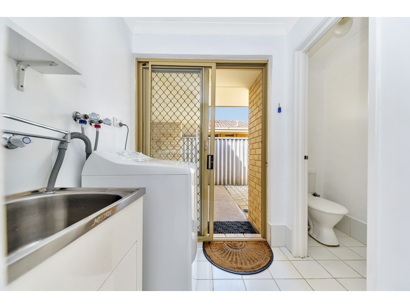 1A Skua Court, Halls Head WA 6210