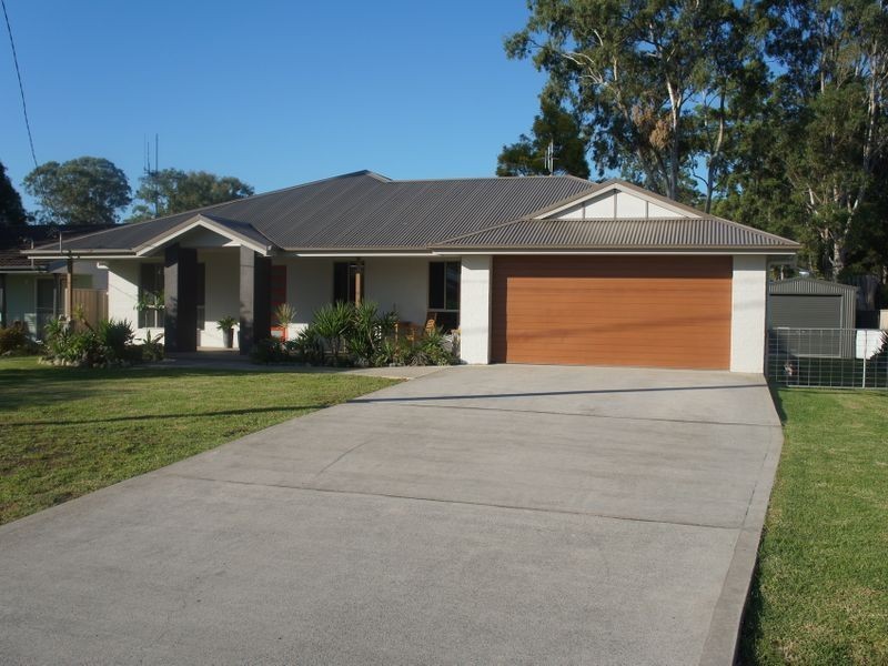 8 Hoskins St, Nabiac NSW 2312