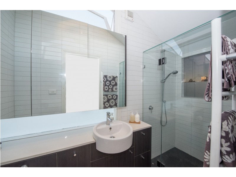 97 Heath St, Port Melbourne VIC 3207