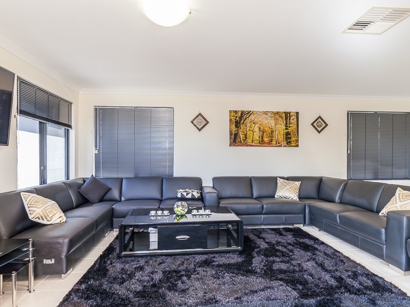 1 Tuxedo Link, Clarkson WA 6030