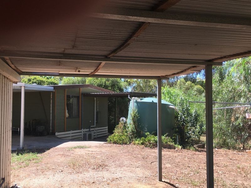 11 Crichton, Avenel VIC 3664