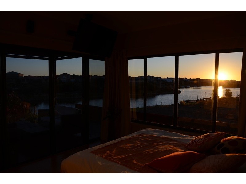 52 Britannia Pde, Hindmarsh Island SA 5214