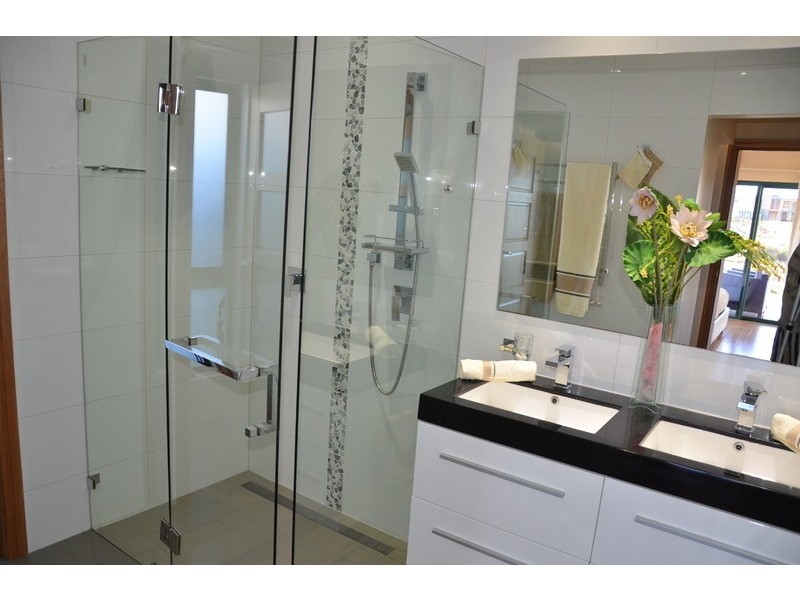 52 Britannia Pde, Hindmarsh Island SA 5214