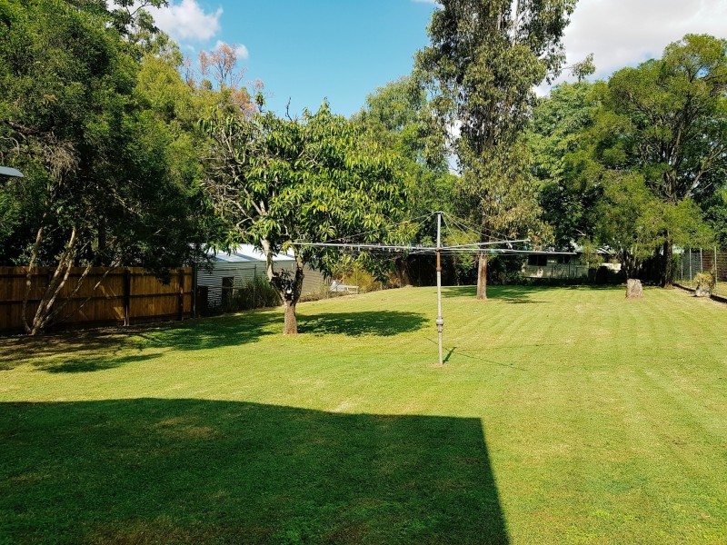 21 ALBERT STREET, North Ipswich QLD 4305