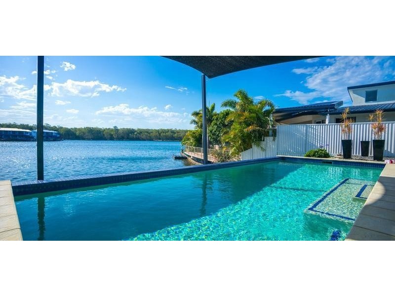 15 Manacor Place, Coombabah QLD 4216