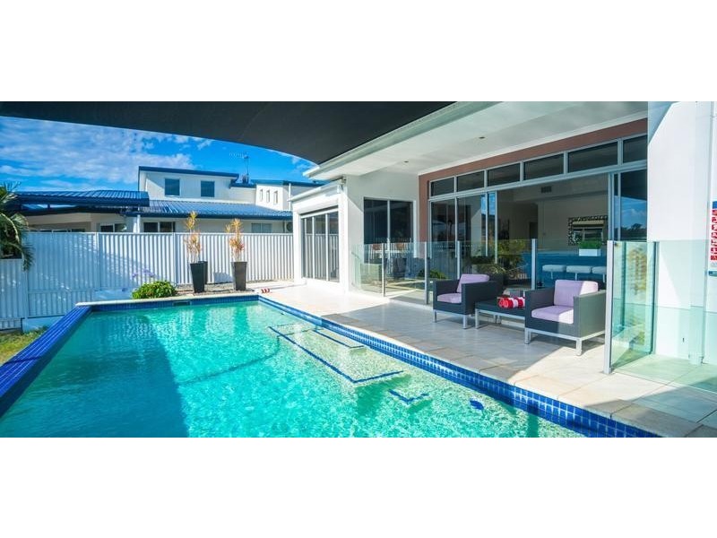 15 Manacor Place, Coombabah QLD 4216
