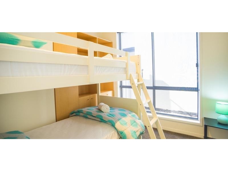 15 Manacor Place, Coombabah QLD 4216