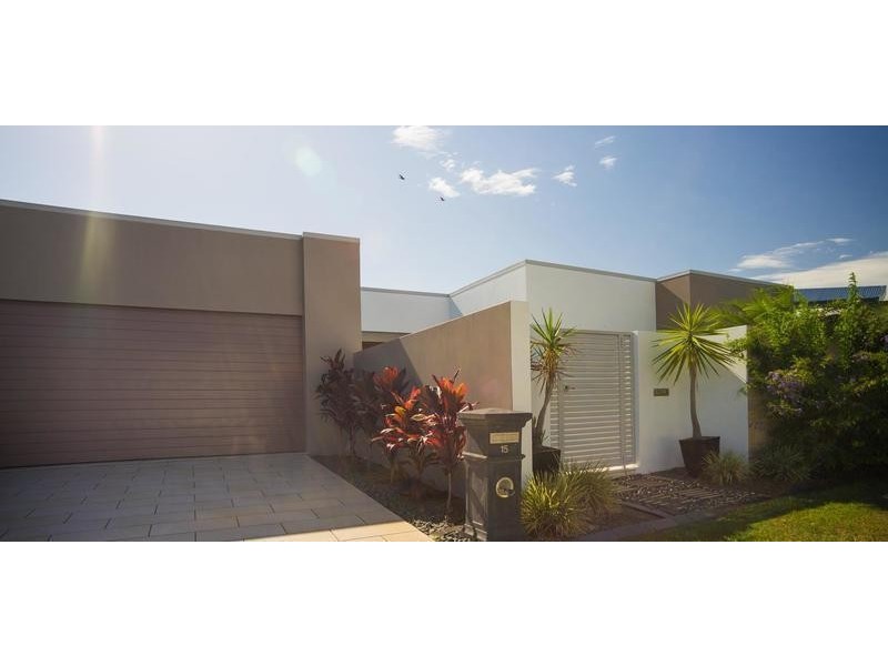 15 Manacor Place, Coombabah QLD 4216