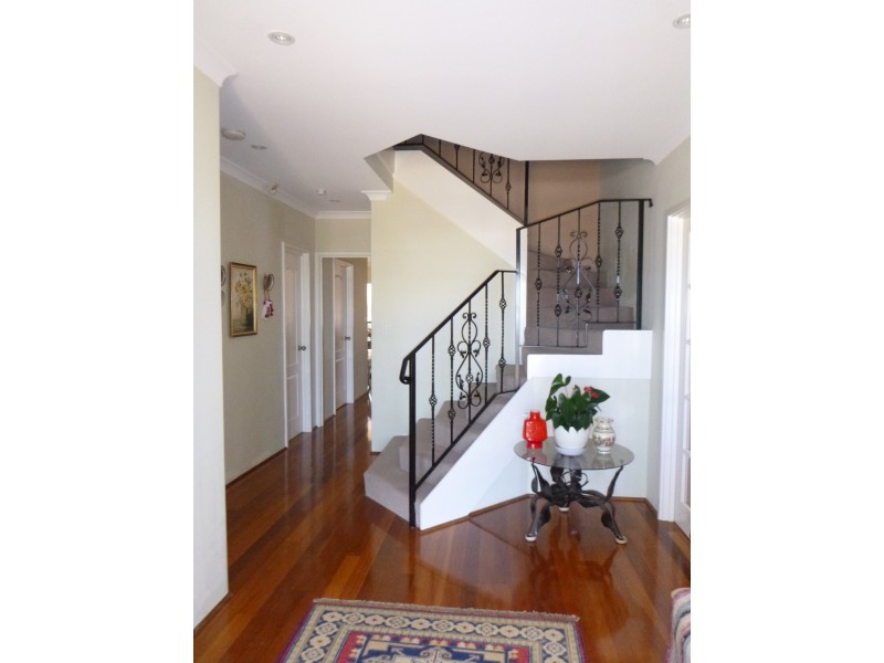 38 Narrien Loop, Hocking WA 6065