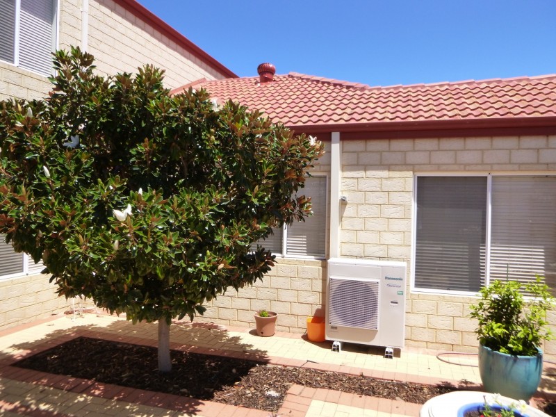 38 Narrien Loop, Hocking WA 6065
