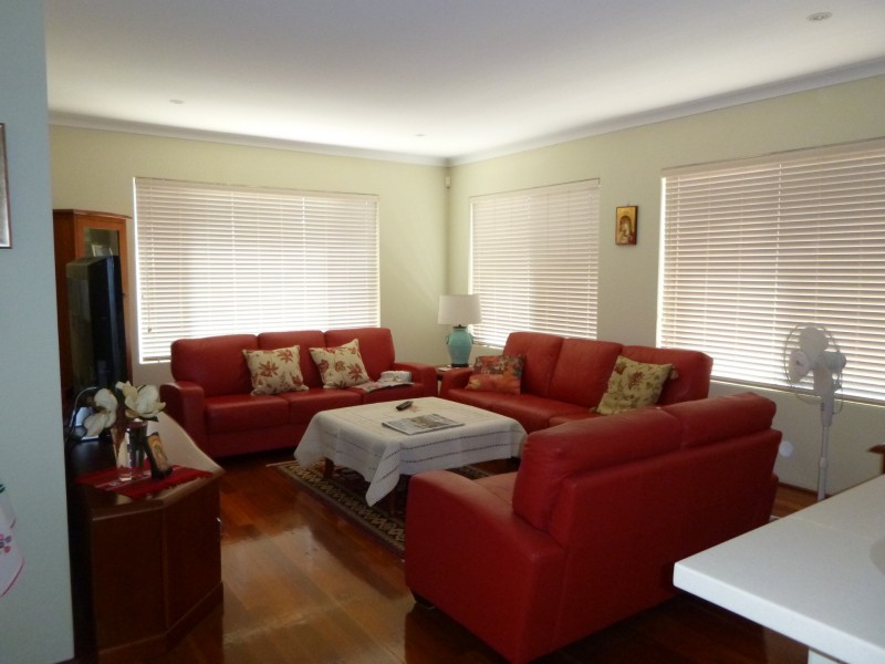38 Narrien Loop, Hocking WA 6065