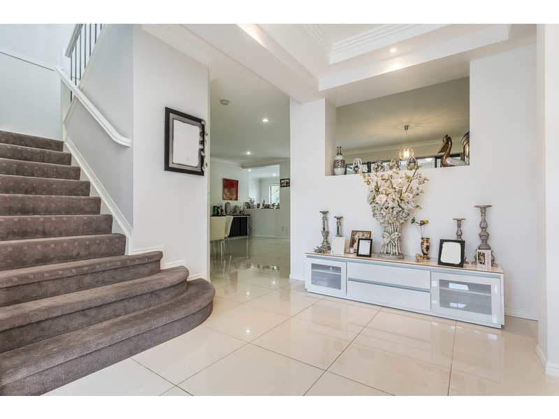 23 Cerbaia Close, Bridgeman Downs QLD 4035