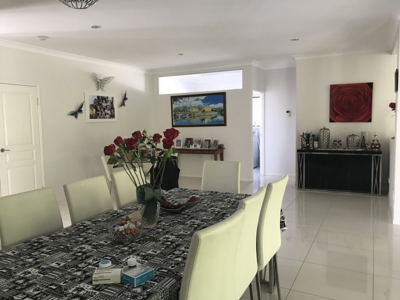 23 Cerbaia Close, Bridgeman Downs QLD 4035