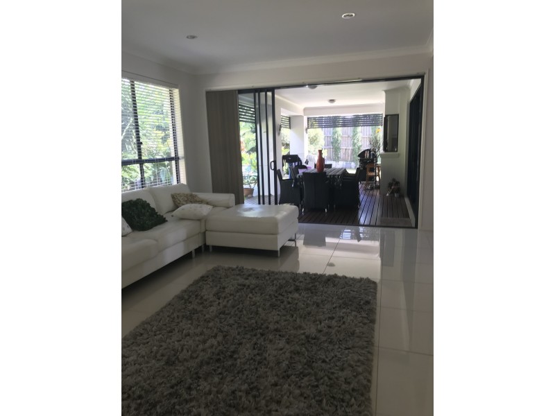 23 Cerbaia Close, Bridgeman Downs QLD 4035