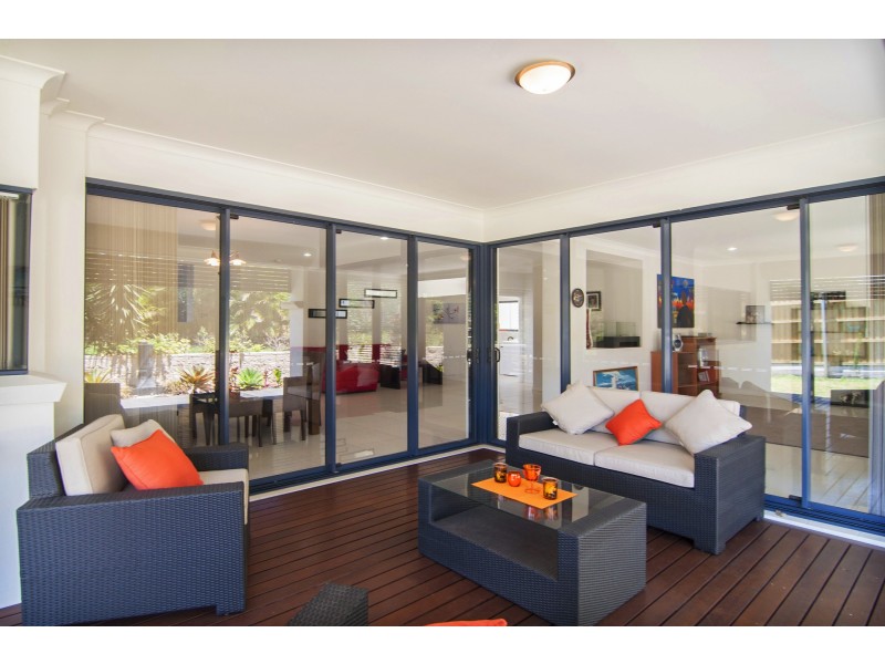 23 Cerbaia Close, Bridgeman Downs QLD 4035