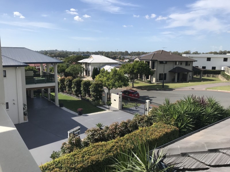 23 Cerbaia Close, Bridgeman Downs QLD 4035