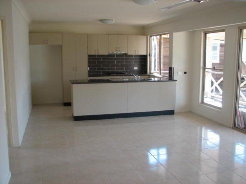A/21 Gray Street, Emerald QLD 4720