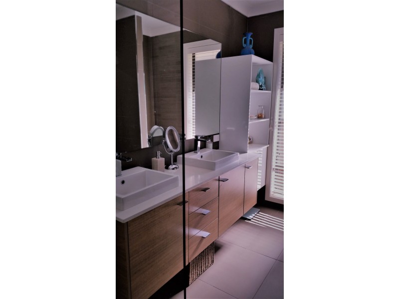 47 Black Caviar Parade, Port Macquarie NSW 2444