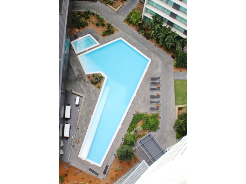 11902/8 Harbour Road, Hamilton QLD 4007