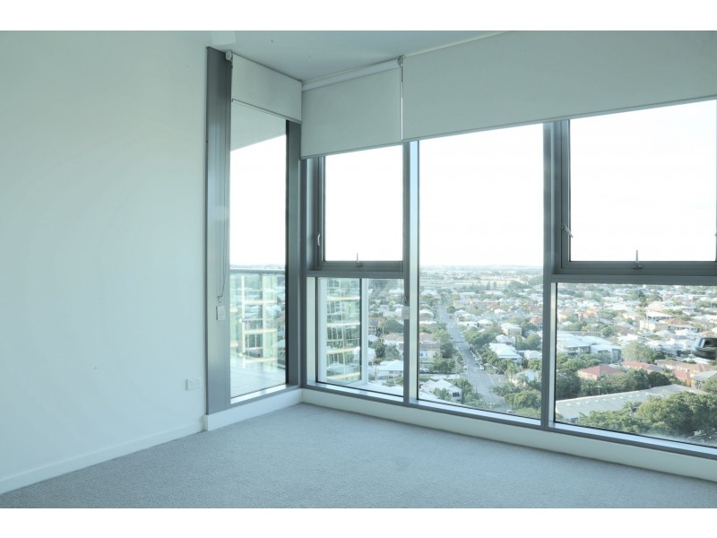 11902/8 Harbour Road, Hamilton QLD 4007