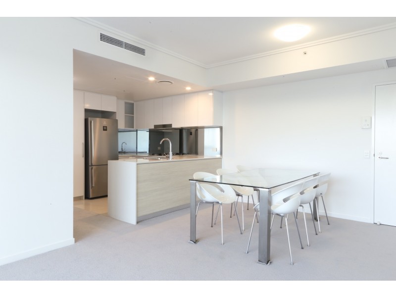 11902/8 Harbour Road, Hamilton QLD 4007
