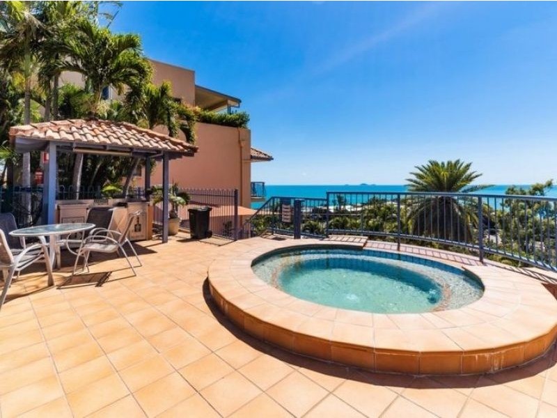 8/2 Nara Avenue, Airlie Beach QLD 4802