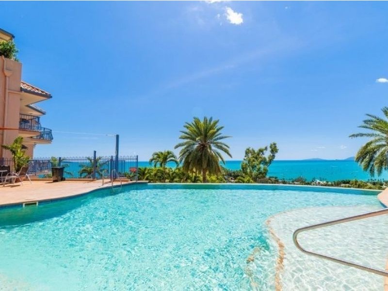 8/2 Nara Avenue, Airlie Beach QLD 4802
