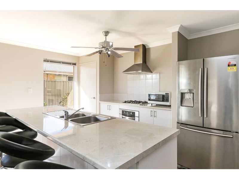 37 Allanson Drive, Byford WA 6122