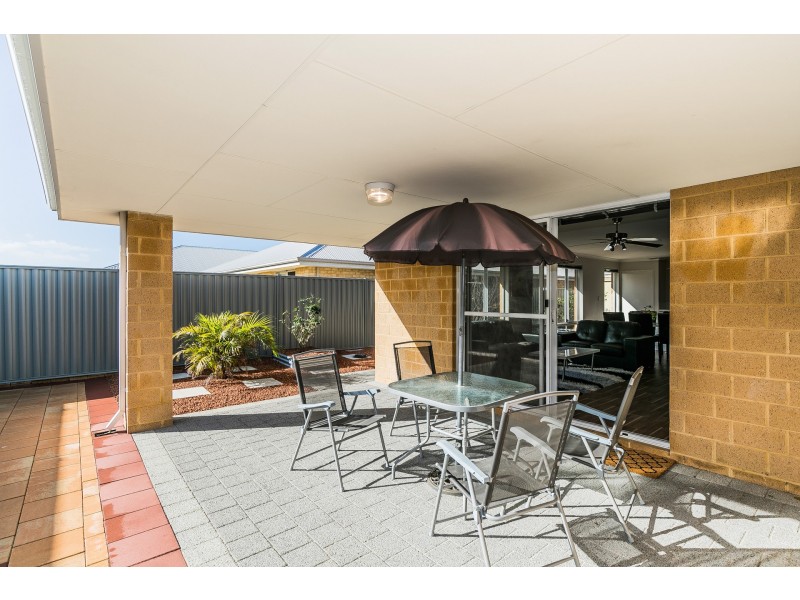 37 Allanson Drive, Byford WA 6122