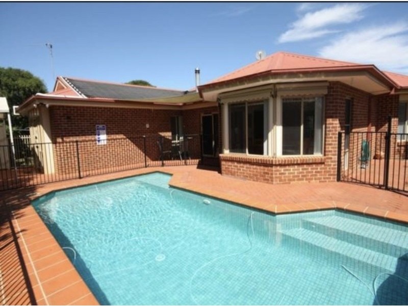 6 Campese Court, Dubbo NSW 2830